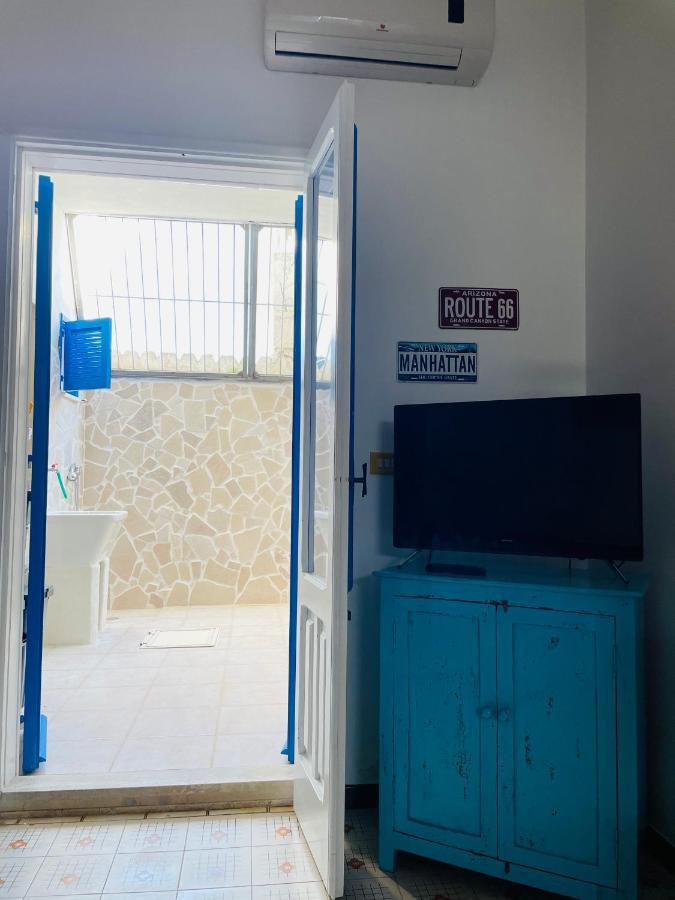 Lovely 2 Bedroom Rental Unit,Patio And Close Beach Сан-П'єтро-ін-Беванья Екстер'єр фото